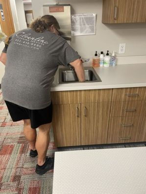 Commercial Cleaning in Lincoln, NE (4)