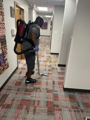 Commercial Cleaning in Lincoln, NE (1)